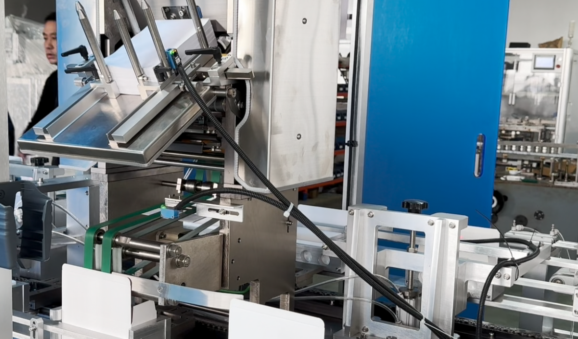 Mecanismo de plegado y transporte de instrucciones.