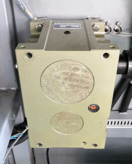 El divisor de leva de alto par garantiza una acci&oacute;n estable del brazo oscilante de tracci&oacute;n.